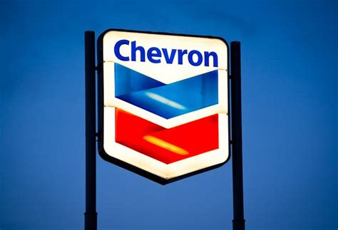 An illuminated Chevron sign. | Chevron signs, Chicago cubs logo, Chevron