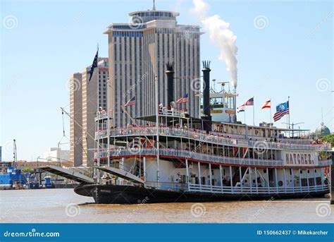 Paddle wheeler editorial photography. Image of louisiana - 150662437