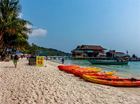 White Beaches and no tourists that is Koh Rong Island in Cambodia - E&T ...