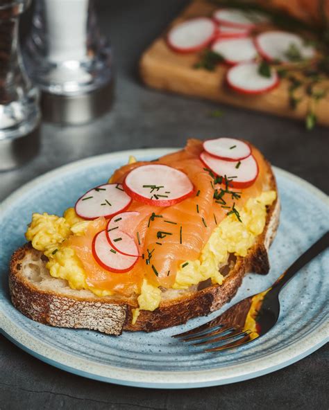 Smoked Salmon Scrambled Eggs | The Purely Organic Blog