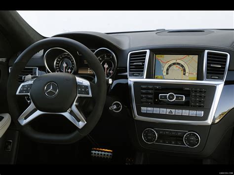 Mercedes-Benz (2012) ML 63 AMG - Interior | Wallpaper #51 | 1600x1200