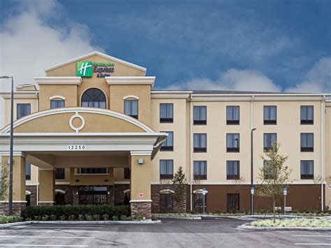 UCF Hotel Close To Orlando Airport | Holiday Inn Express & Suites ...