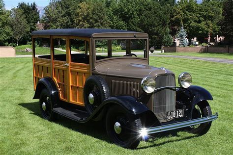 The Woodie: the Car that Kept the Past Alive in 2021 | Station wagon, Station wagon cars, Ford ...