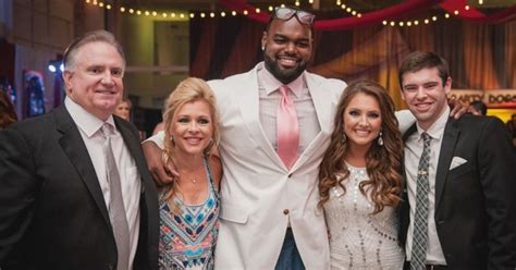 The Tuohy Family Responds to Michael Oher and Claims He Tried to Extort ...