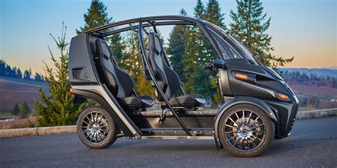 Arcimoto FUV three-wheeled EV begins retail sales, sets sights on $11,900