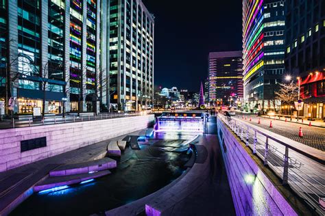 Cheonggyecheon Stream | Cheonggyecheon Stream Park at night … | Flickr