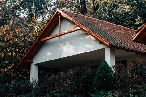 How To Extend A Roof Overhang | Storables