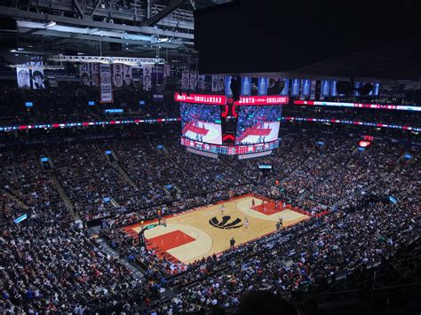 10 Best Hotels Closest to Scotiabank Arena in Downtown Toronto from AU ...