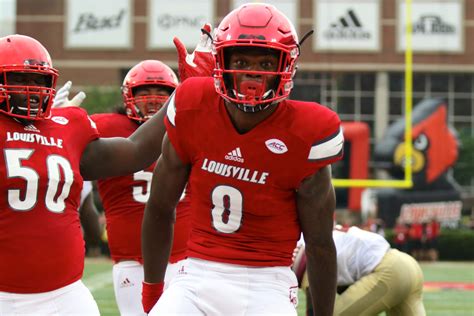 Previewing the Houston Cougars – The Louisville Cardinal