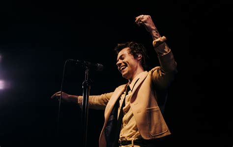 Harry Styles live in London: A jubilant and joyful celebration of a ...