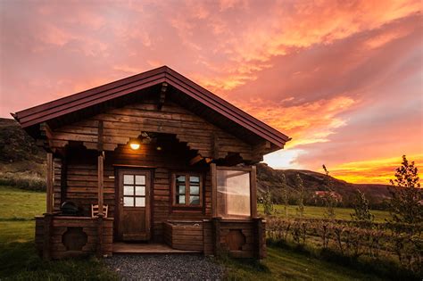 Six Reasons to Choose a Holiday Cottage in Iceland | Bungalo