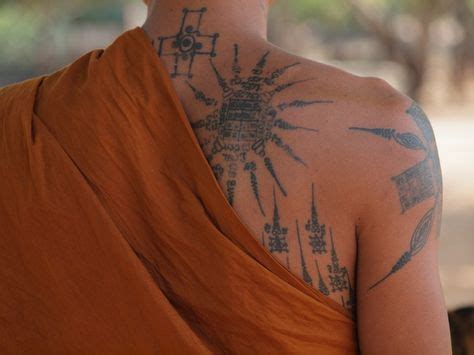 ボード「Thai Monk Tattoo（Sak Yant tattoos）」のピン