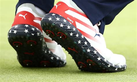 Do Golf Pros Wear Metal Spikes? But They are Banned!