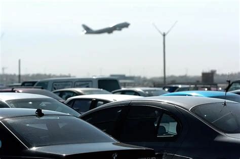 Get Denver Airport Parking For $3.99 Per Day - Mile High on the Cheap