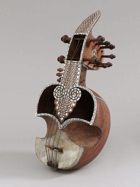 Stringed instrument (sarinda) | Search, The collection and The o'jays