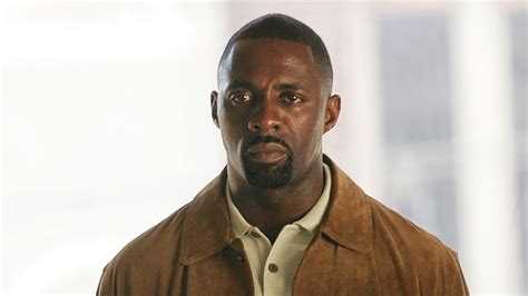 Idris Elba Snaps Back About James Bond Casting | GIANT FREAKIN ROBOT