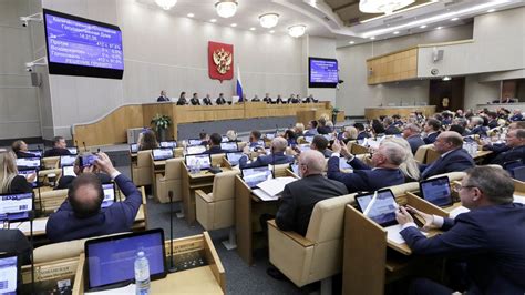 Discussing "sensitive" war topics, Russian Duma halts live broadcasts | Reuters