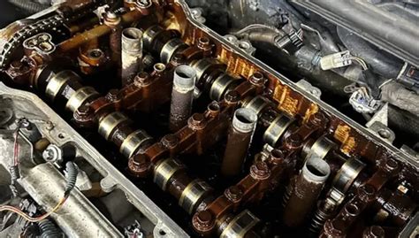 How to safely remove sludge inside your car's engine without using an engine flush - Alt Car news