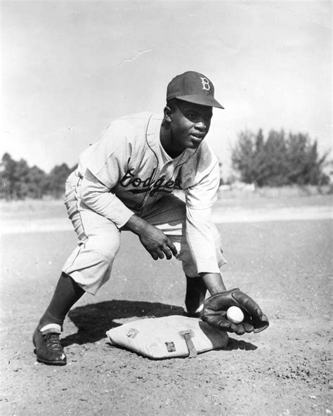 Jackie Robinson left lasting legacy | Baseball Hall of Fame