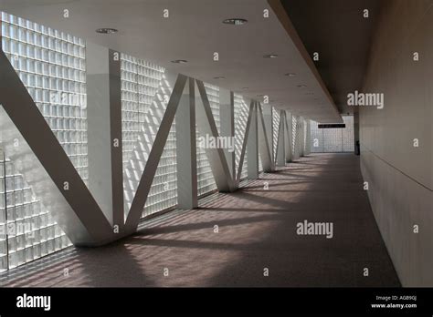 Portion of Skywalk connecting downtown buildings in Des Moines Iowa ...