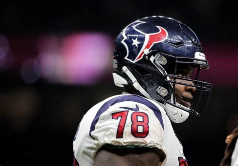 Texans LT Laremy Tunsil Underwent Cleanup Knee Surgery - NFLTradeRumors.co