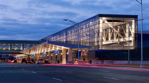 Detroit Metropolitan Airport | Projects | Gensler