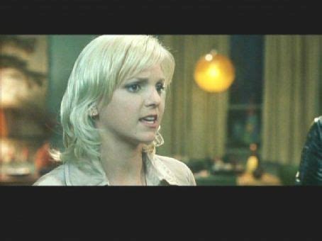 Anna Faris plays Cindy Campbell in Dimension Films' Scary Movie 3. Picture - Photo of Scary ...