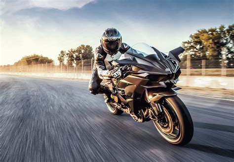 2021 Kawasaki Ninja H2R [Specs, Features, Photos] | wBW