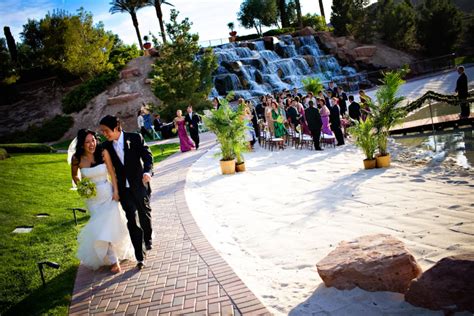 Best Lake Las Vegas Wedding Photos