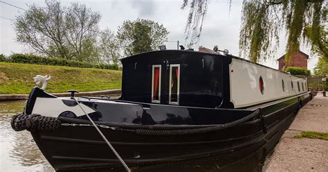 Narrowboat & Canal Boat Types | Narrowbeam, Widebeam, Dutch Barges ...