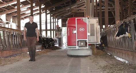 Lely improves its mixing and feeding Vector robot | AGDAILY