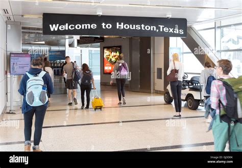 "Welcome to Houston, Texas" sign, Arrivals, George Bush intercontinental airport, Houston, Texas ...