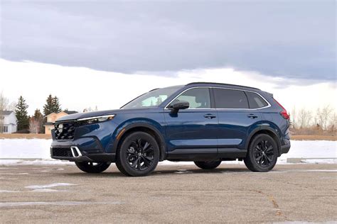 2023 Honda CR-V Hybrid Review: Bland Meets Fuel Efficiency