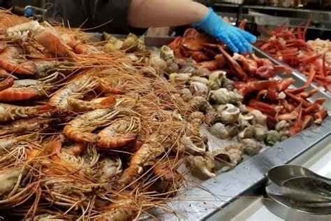 The 8 Best Seafood Buffets in Las Vegas 2023