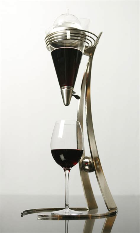 8 Stylish and Functional Wine Decanters - Design Swan