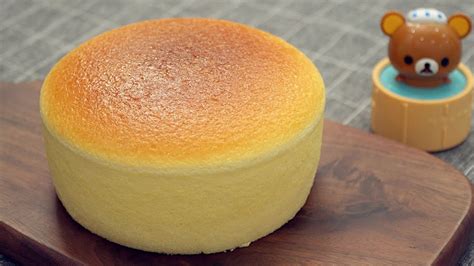 Japanese Souffle Cheesecake [Super Fluffy & Jiggly] - YouTube