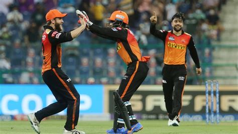 RCB vs SRH highlights, IPL 2021: SRH beat RCB by 4 runs in a nail-biting contest | Hindustan Times