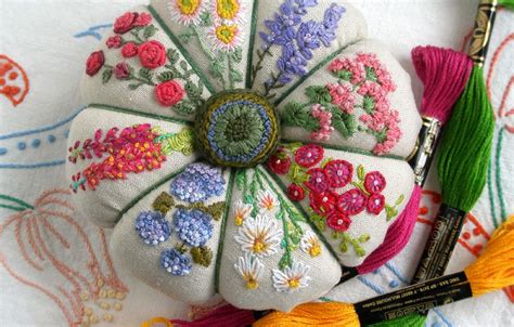 10 Gardening Inspired Embroidery Patterns