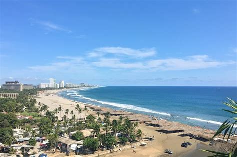 10 Best Beaches in Acapulco - What is the Most Popular Beach in Acapulco? – Go Guides