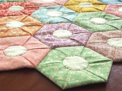 Hexagon Quilt Sewing Pattern, Unique Fabric Folding Method, Quilt as You Go Folded Patchwork ...