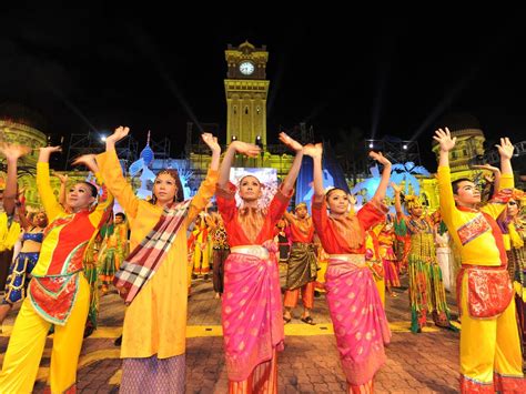 Wonderful Festivals In Malaysia You Must Visit - SGMYTRIPS