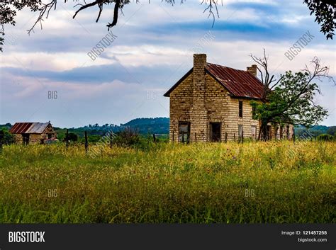 Old Abandoned Texas Image & Photo (Free Trial) | Bigstock