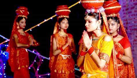 List of 14 Traditional Folk Dances of Bihar with Photos