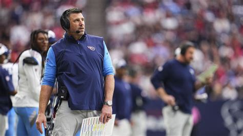 Titans wait for word on coach Mike Vrabel - Axios Nashville