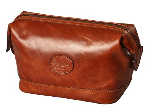 Bayfield Bags Leather Men's Toieltry Bag | Mens toiletry bag, Toiletry bag travel, Leather ...