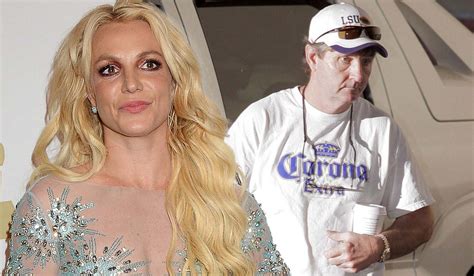 Britney Spears' legal team file new suit to remove father from conservatorship - Extra.ie