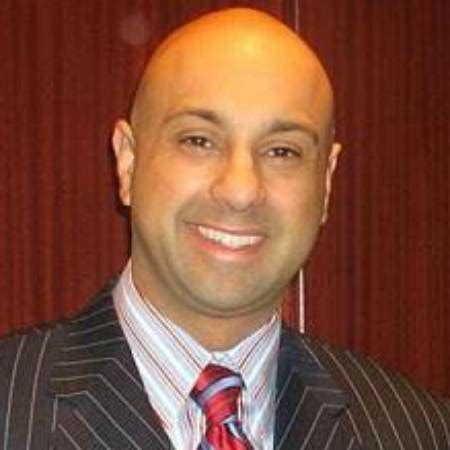 Ali Velshi Bio, Age, Net Worth 2022, Salary, Wife, Kids, Family, Height