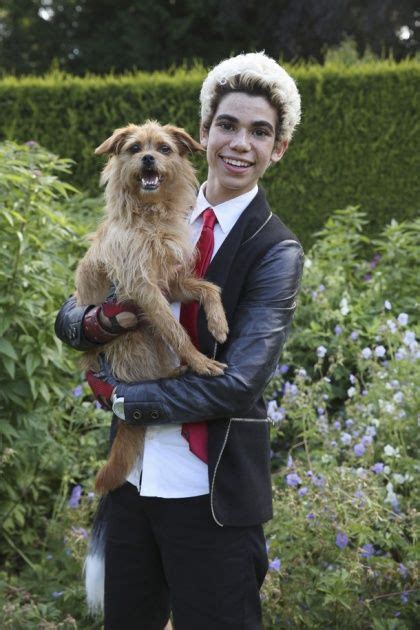 Descendants: Behind-The-Scene Pix! | BOP and Tiger Beat Online | Cameron boyce descendants ...