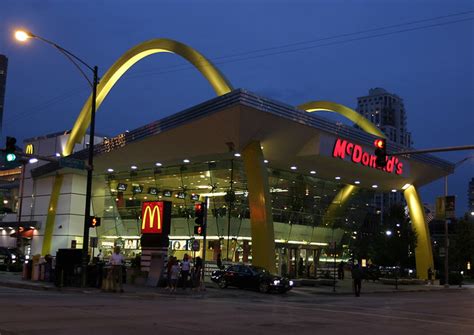 Chicago McDonald's | A McDonald's in downtown Chicago. A ver… | Flickr