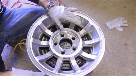 How To Paint Aluminum Wheels - YouTube